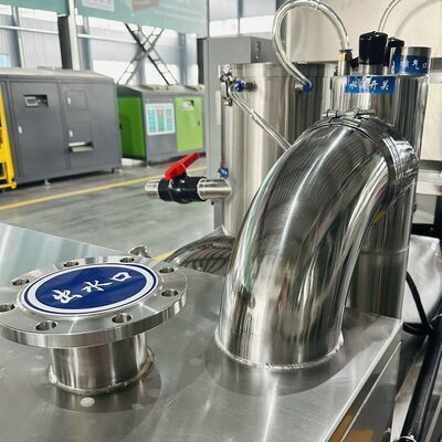 Dispositif stable et durable de séparation huile-eau pour le traitement des eaux usées huileuses
